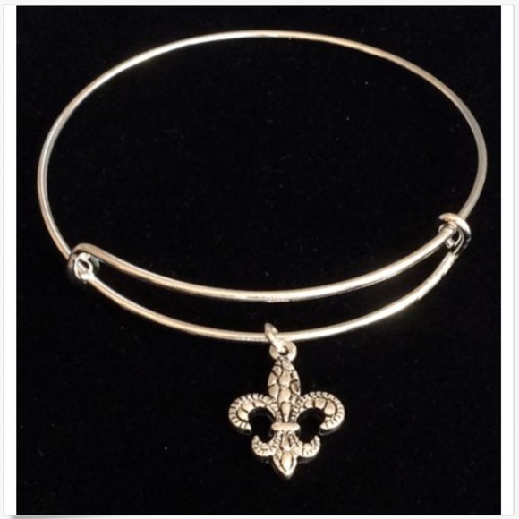 Fleur de Lis Charm Bracelet Mardi Gras Nola Saints Vintage Style Silver Plated - Picture 2 of 9